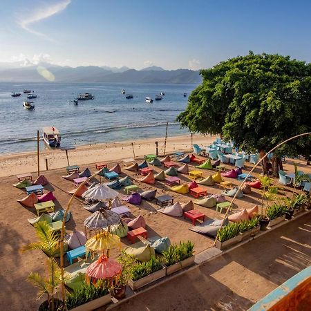 Gili Sands Hotel & Bar Gili Trawangan Exterior photo